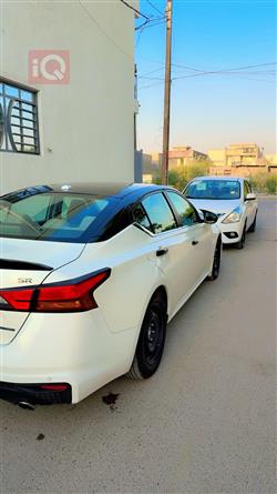 نيسان ألتيما